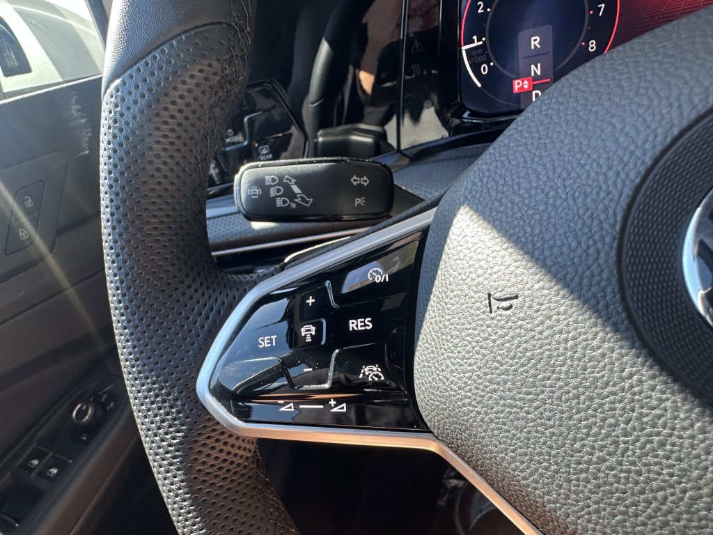 Used 2022 Volkswagen GTI SE w/ SE Leather Package image 15