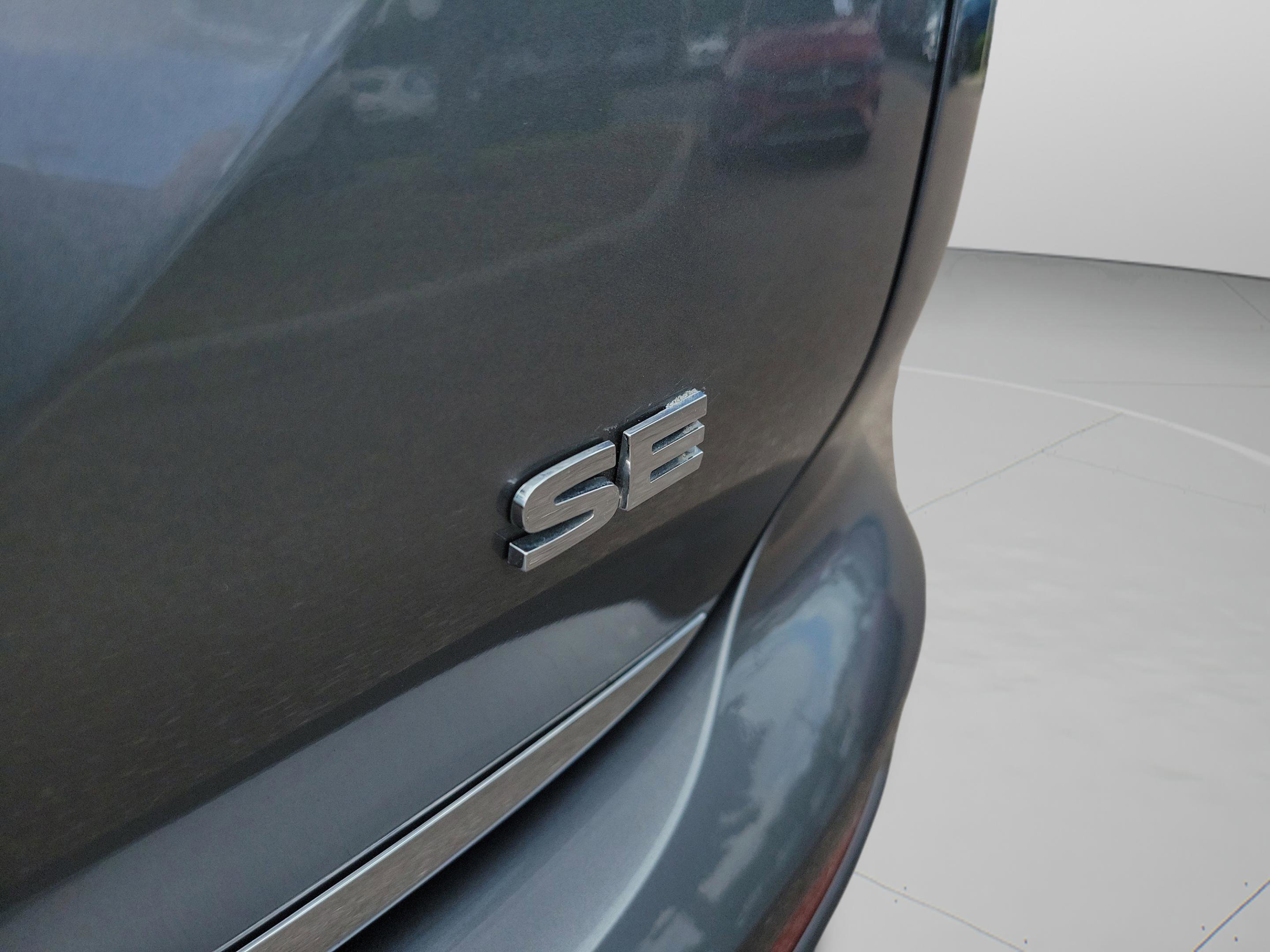 Used 2022 Mitsubishi Outlander SE image 8