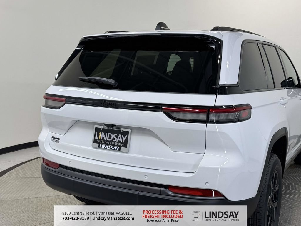 New 2026 Jeep Grand Cherokee Altitude AWD/4WD image 9