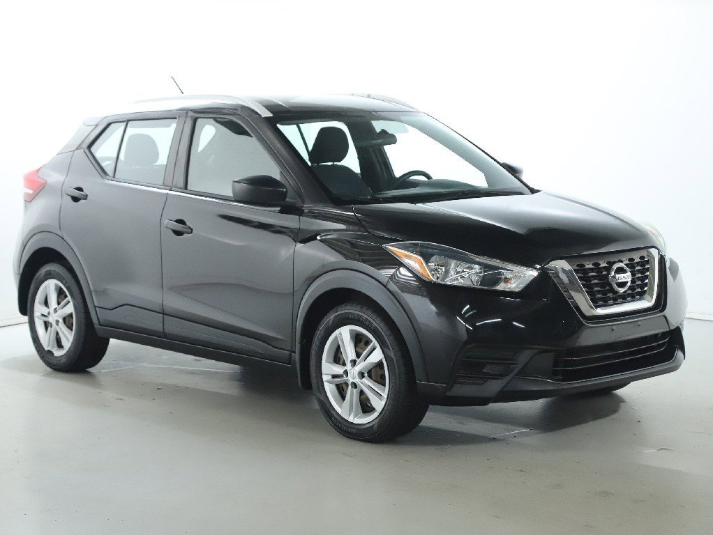 Used 2019 Nissan Kicks S image 9