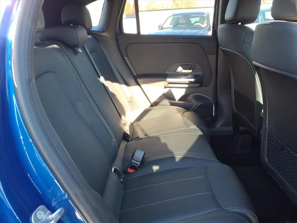 Used 2025 Mercedes-Benz GLA 250 image 16