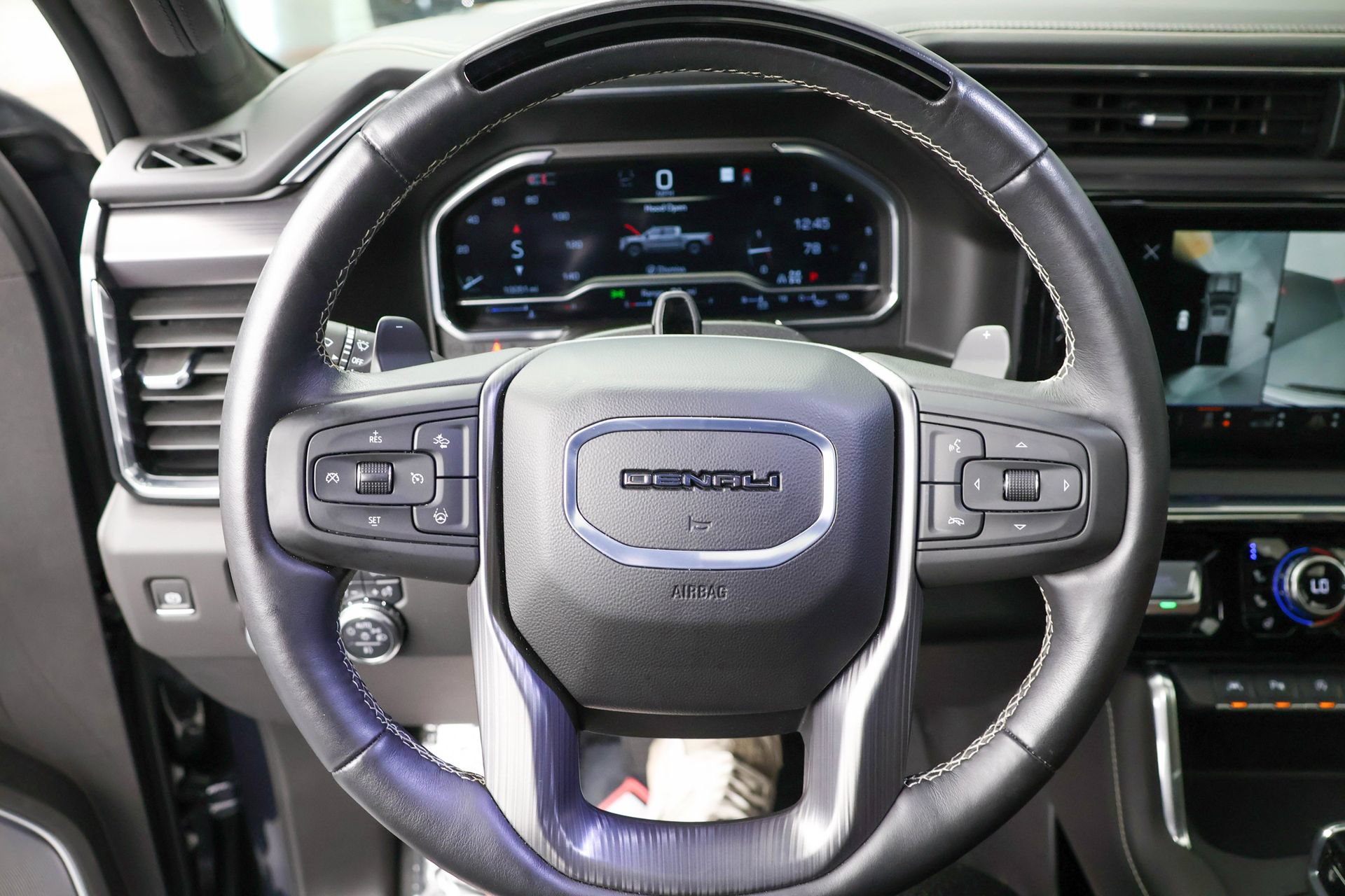 Used 2025 GMC Sierra 1500 Denali Ultimate AWD/4WD image 19