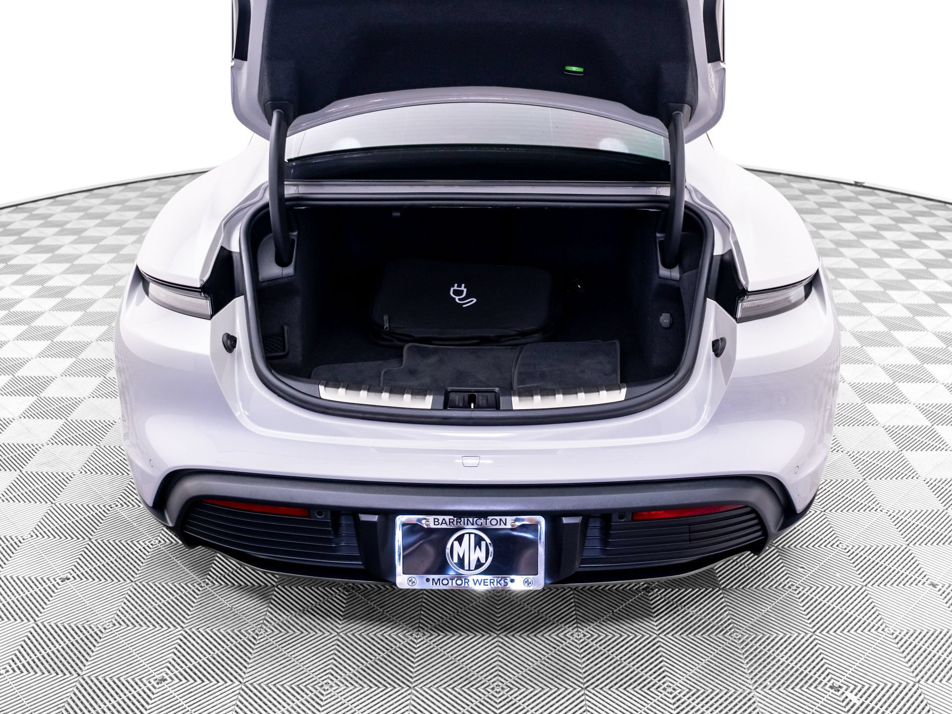Certified 2021 Porsche Taycan 4S AWD/4WD image 32