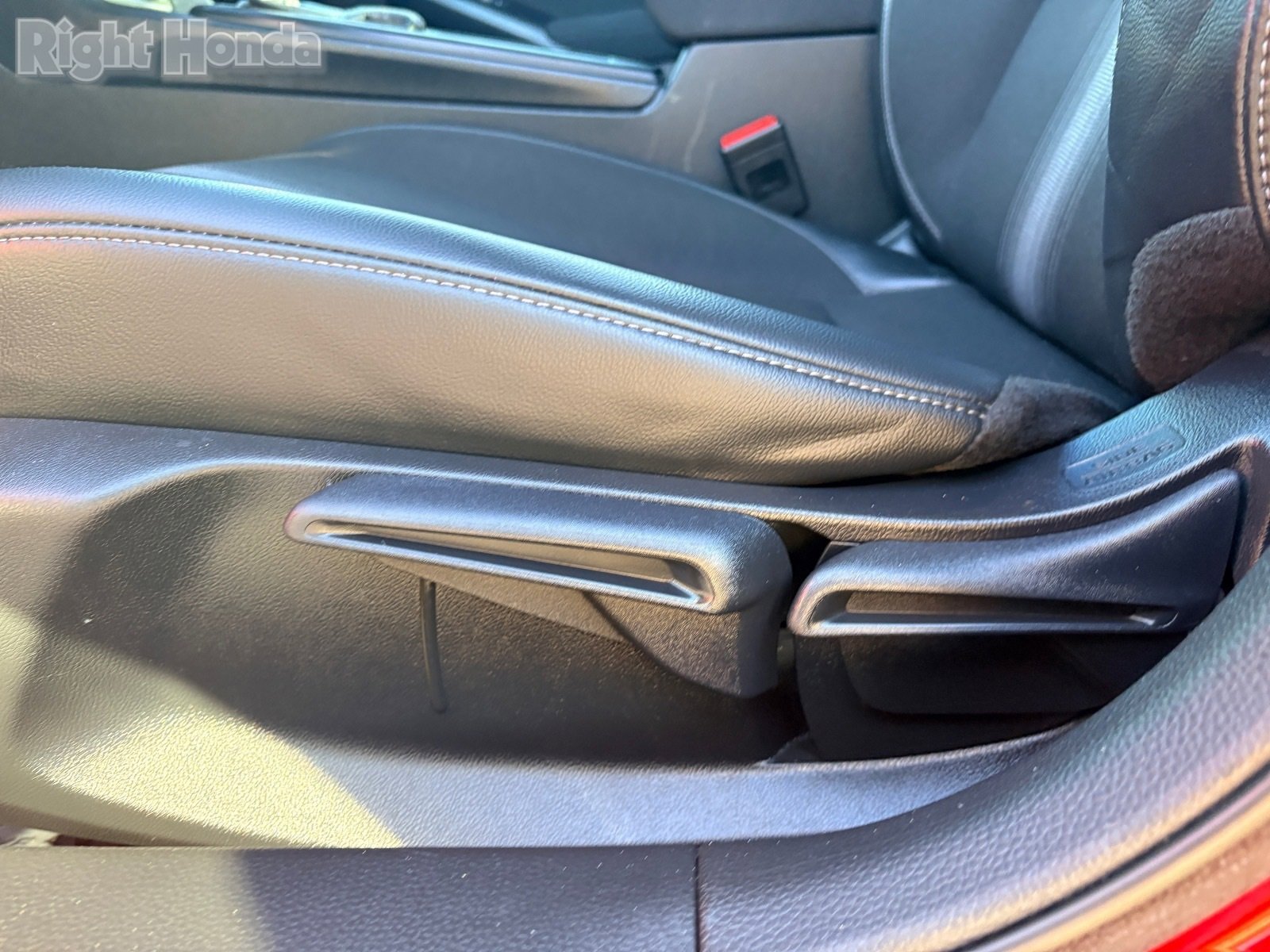 Used 2023 Honda Civic Sport image 22