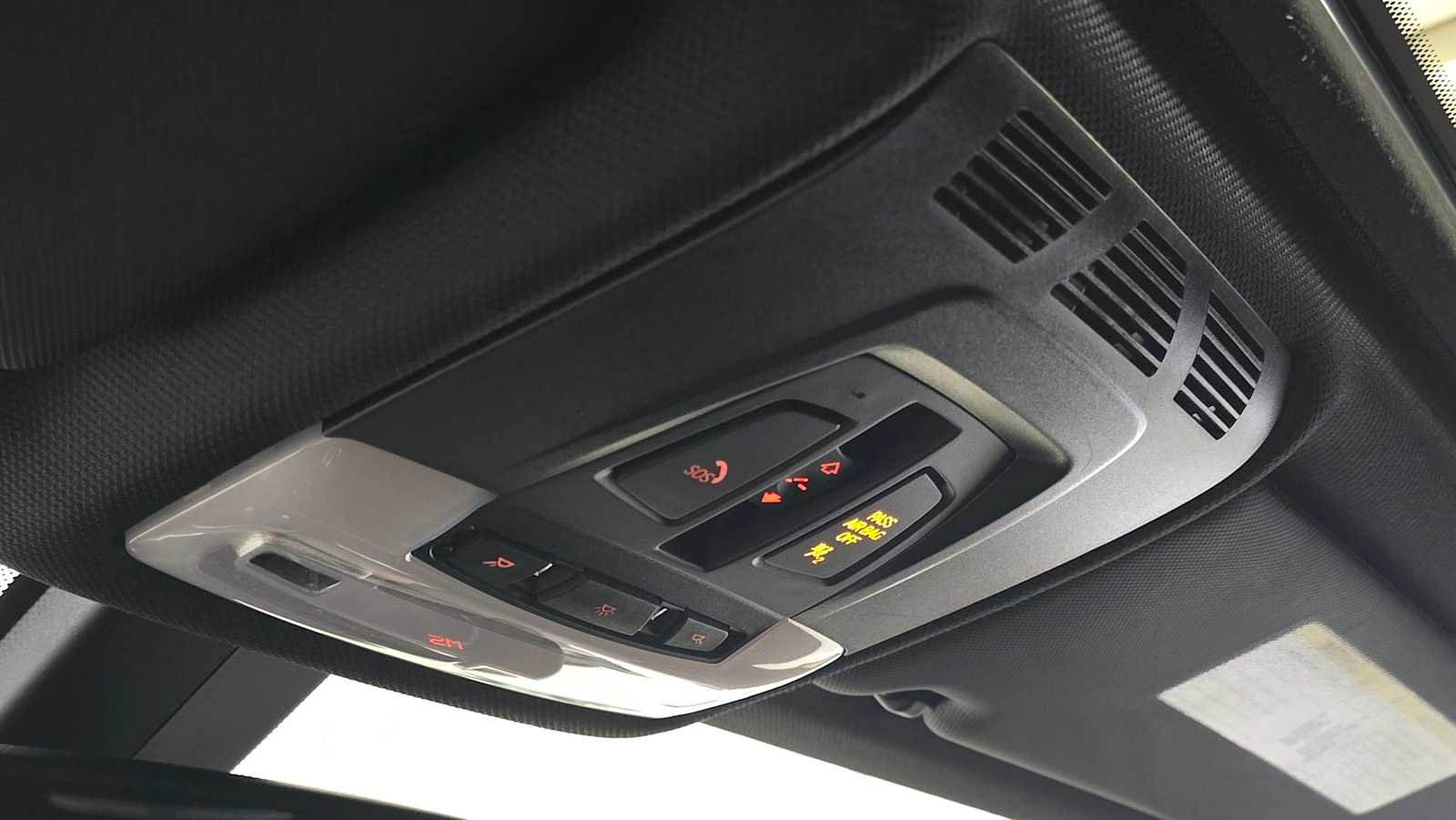 Used 2017 BMW 330e 330e iPerformance image 32