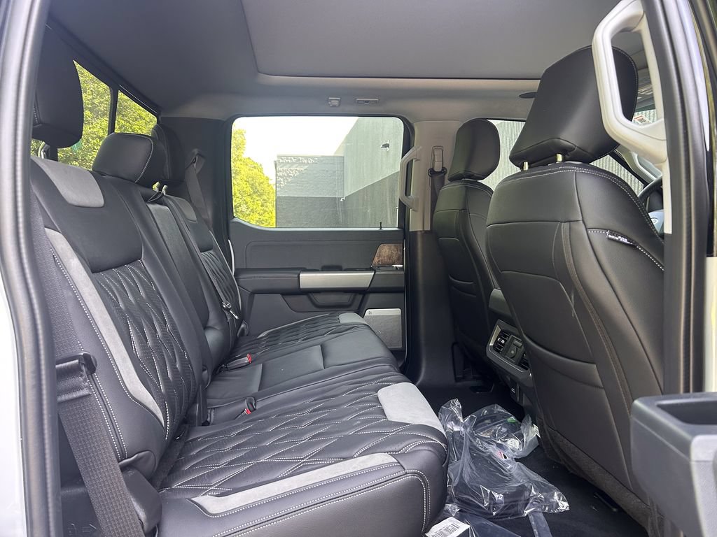New 2026 Ford F250 Lariat w/ Black Appearance Package AWD/4WD image 20