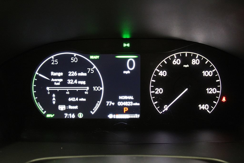 Used 2025 Honda CR-V Sport Touring image 12