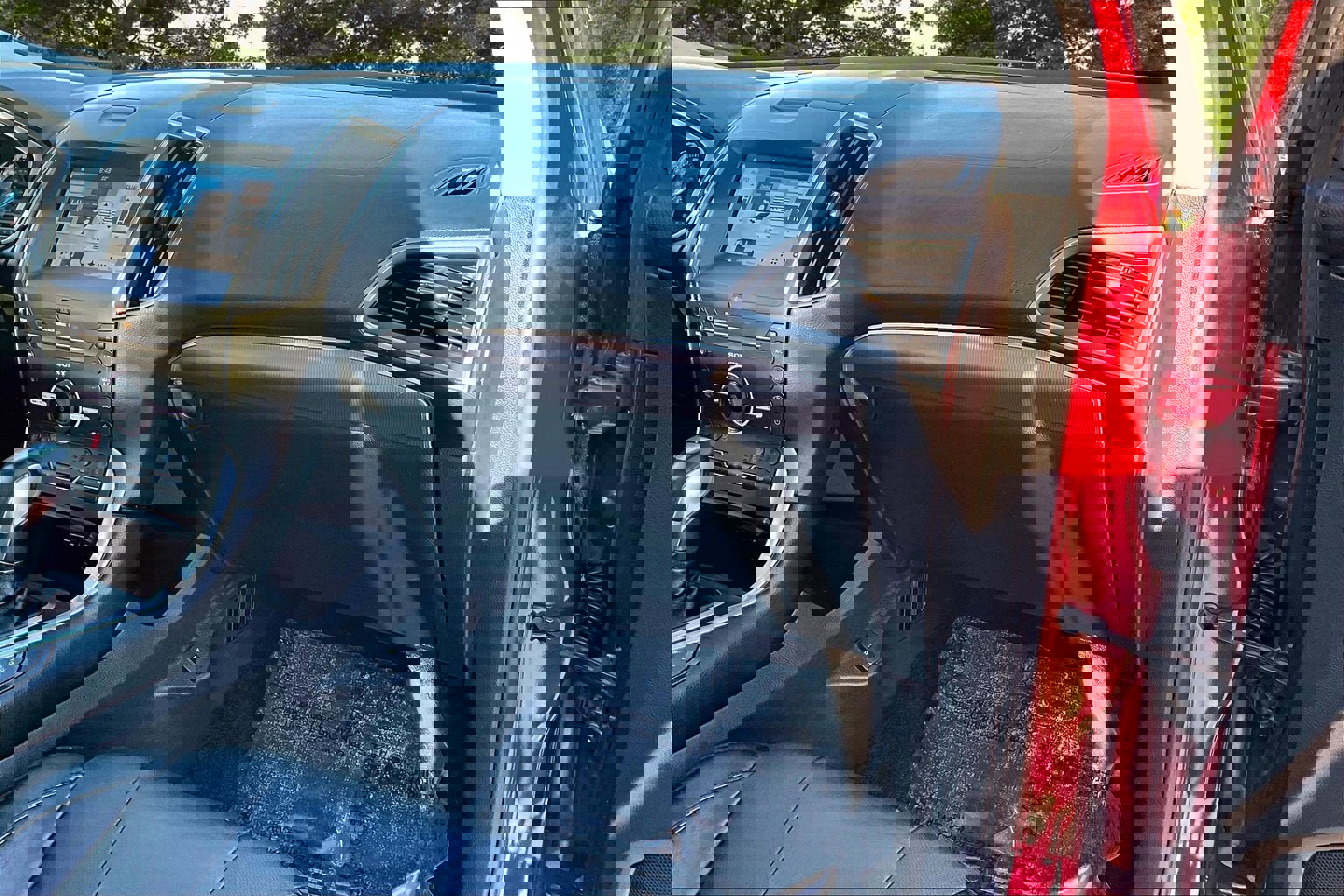 Used 2016 Ford Edge Titanium w/ Equipment Group 302A image 28