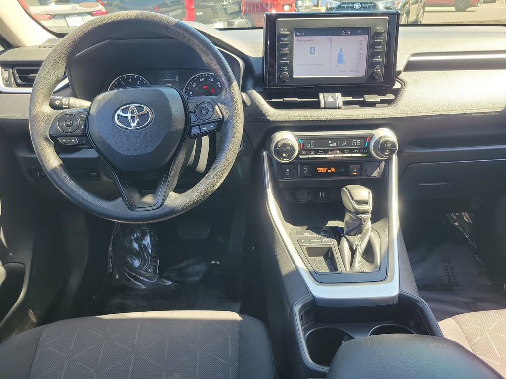 Used 2019 Toyota RAV4 XLE w/ Convenience Package FWD image 14
