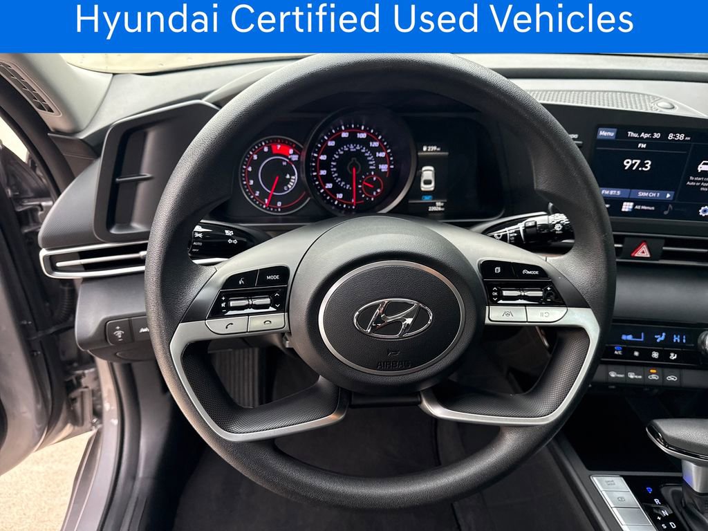 Certified 2022 Hyundai Elantra SEL FWD image 19