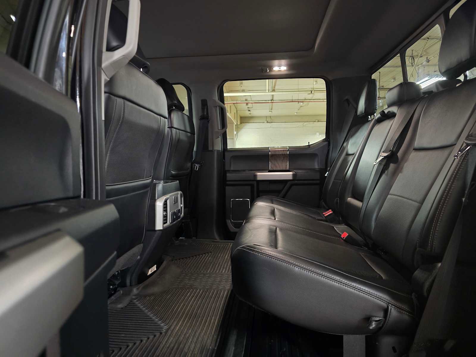 Used 2019 Ford F250 Lariat w/ Lariat Value Package image 16