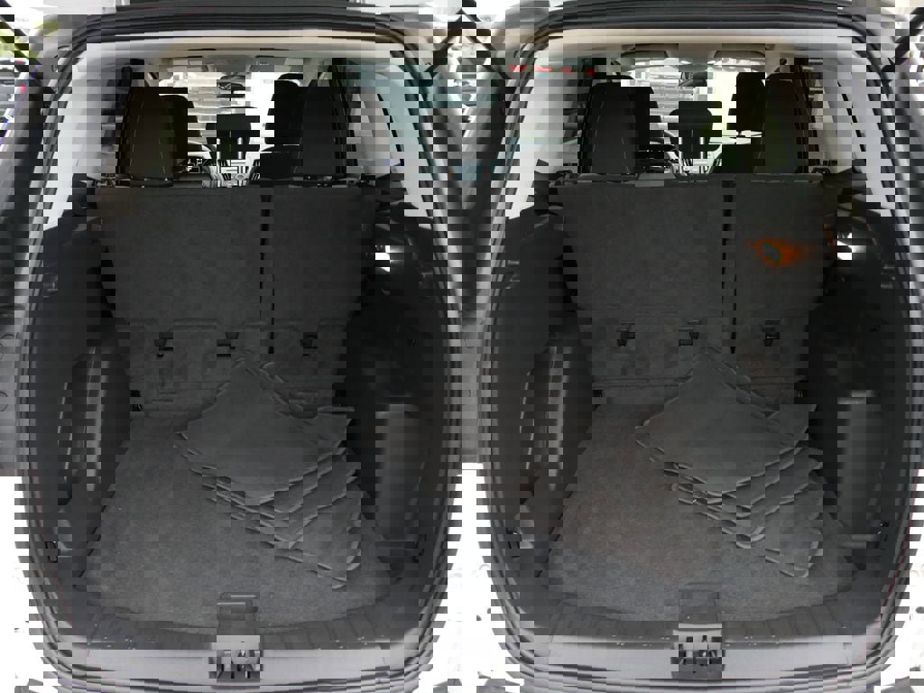 Used 2017 Ford Escape SE image 25