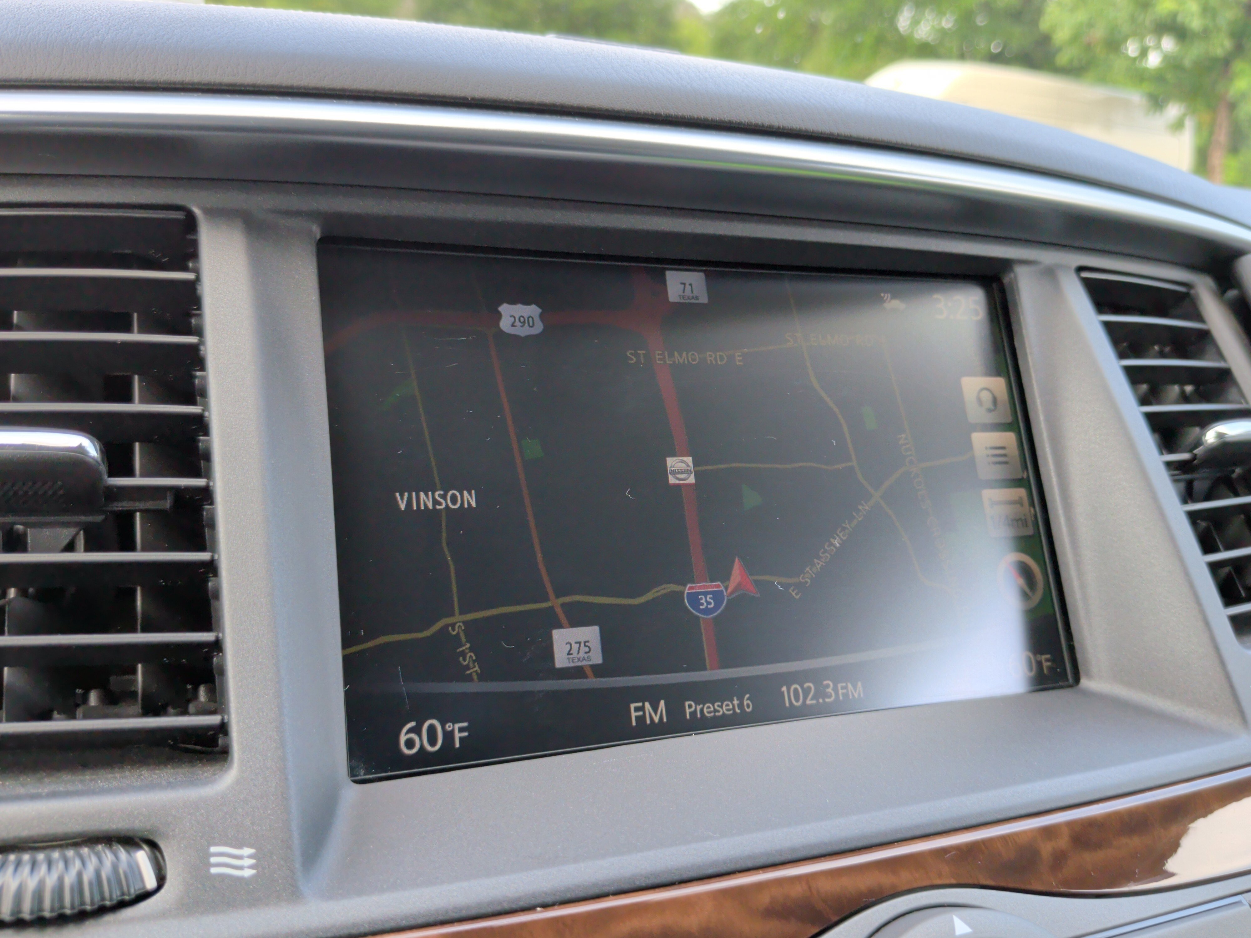 Used 2020 Nissan Armada Platinum w/ Interior Lighting Package AWD/4WD image 18