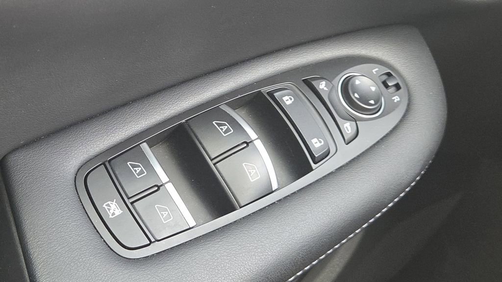 Certified 2023 INFINITI QX50 Sport AWD/4WD image 11