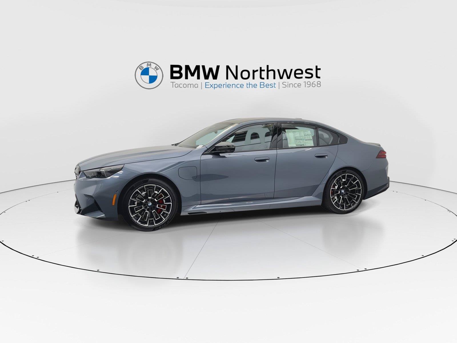 New 2027 BMW M5 w/ Carbon Package AWD/4WD image 10