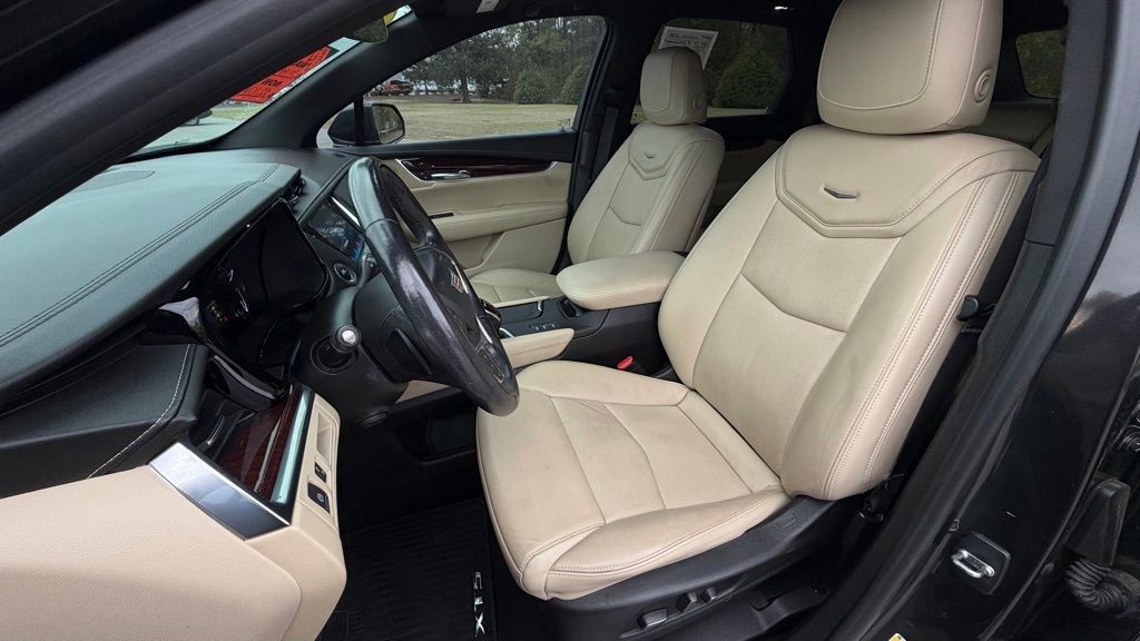 Used 2018 Cadillac XT5 Premium Luxury image 11