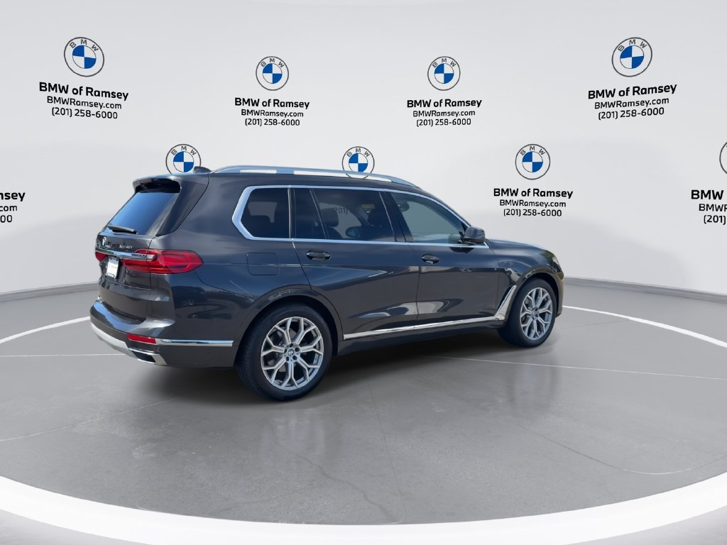 Used 2022 BMW X7 xDrive40i w/ Premium Package AWD/4WD image 8