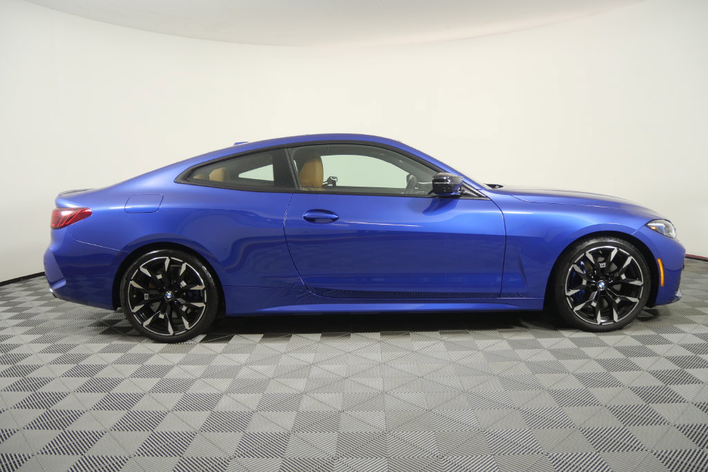 Certified 2026 BMW M440i Coupe RWD image 3
