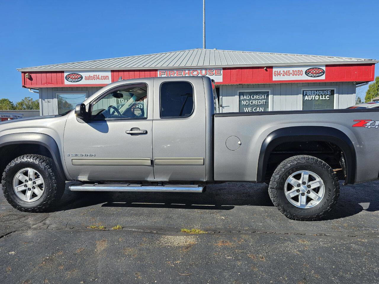 Used 2008 GMC Sierra 1500 SLT w/ SLE/SLT Trailering Package image 9