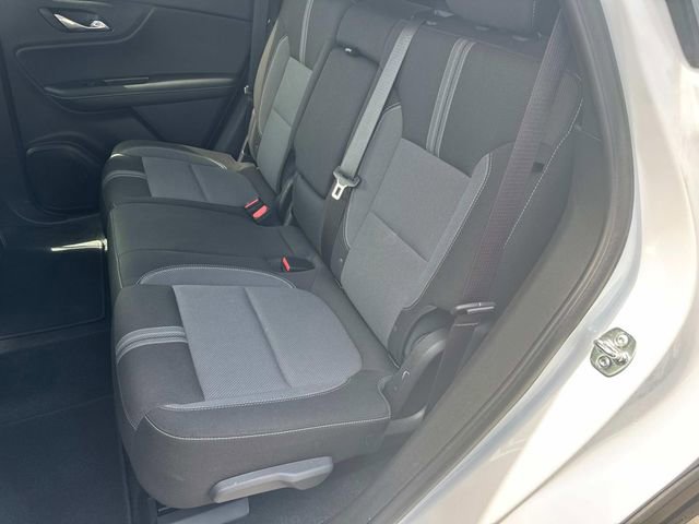 Used 2025 Chevrolet Blazer LT image 15