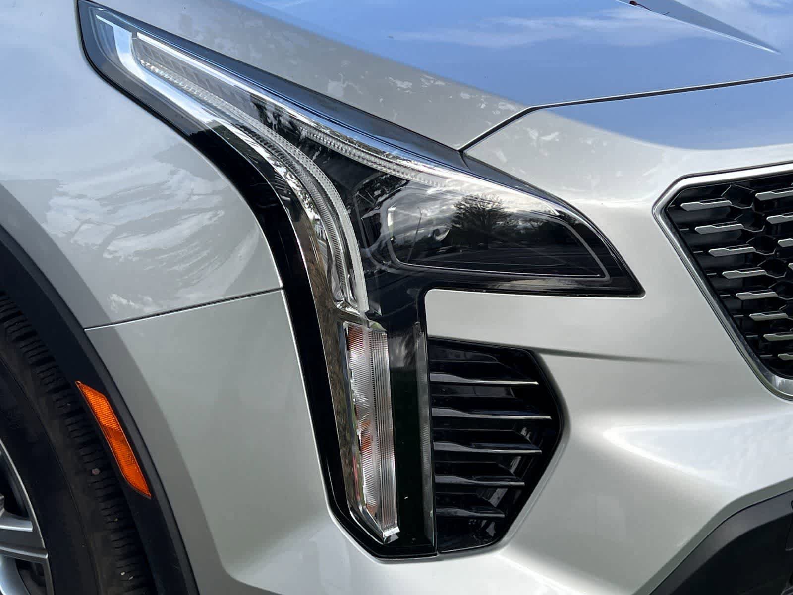 Used 2021 Cadillac XT4 Premium Luxury AWD/4WD image 9