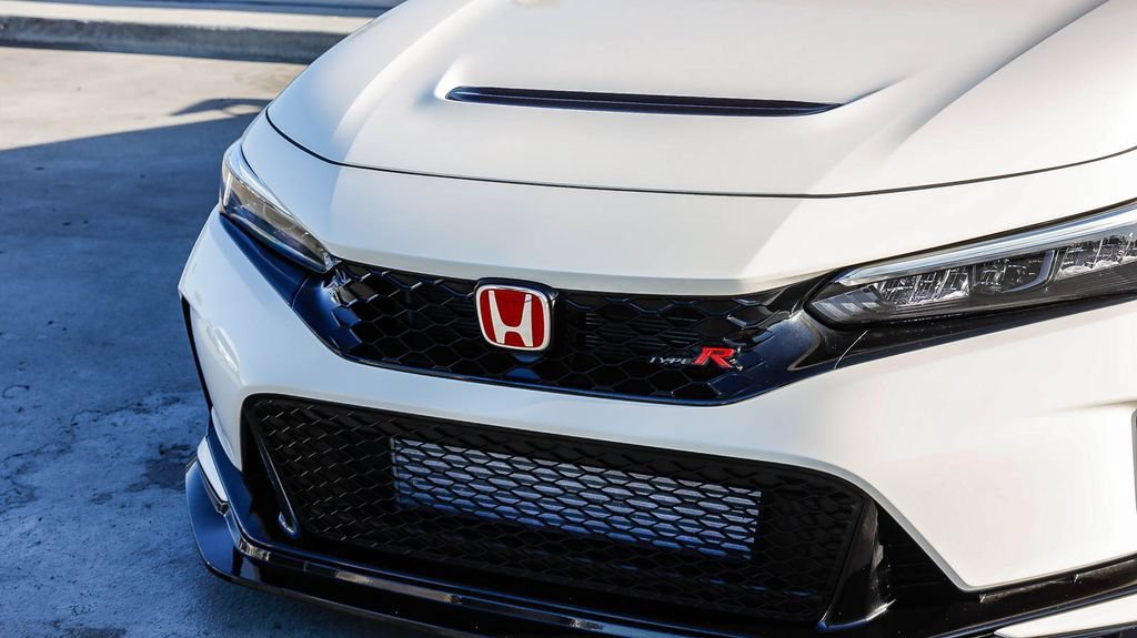 Used 2025 Honda Civic Type R image 6