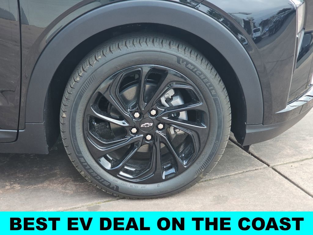 New 2027 Chevrolet Bolt RS w/ Technology Package FWD image 38