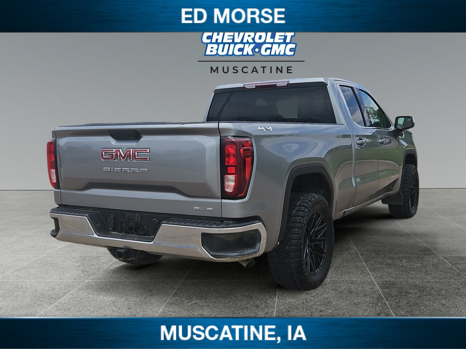 Used 2023 GMC Sierra 1500 SLE w/ Enhanced Capability Package AWD/4WD image 5