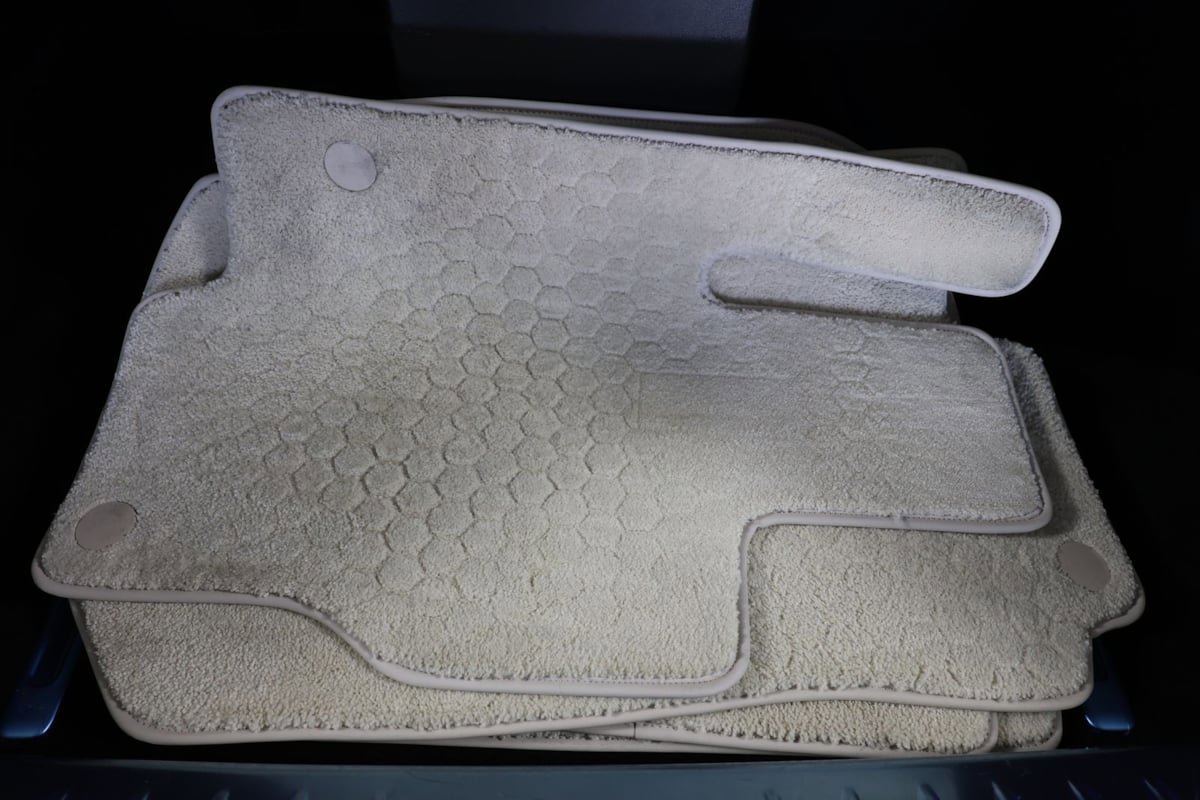Used 2023 Mercedes-Benz Maybach GLS 600 4MATIC image 48