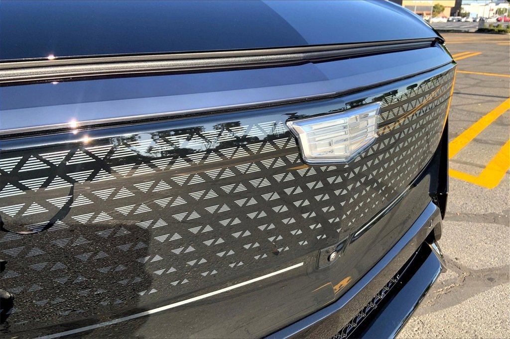 New 2026 Cadillac Lyriq V image 36