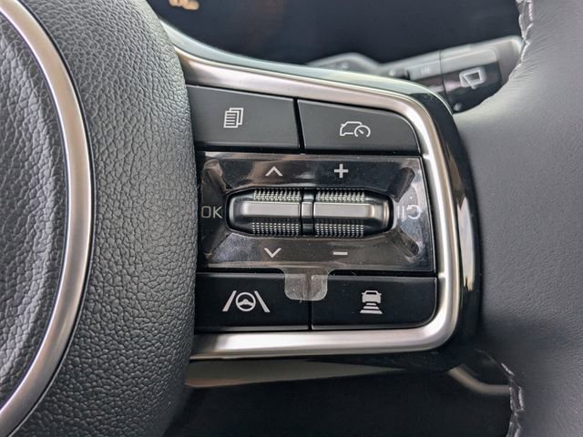 Certified 2025 Kia Sorento EX w/ EX Panoramic Sunroof Package AWD/4WD image 31