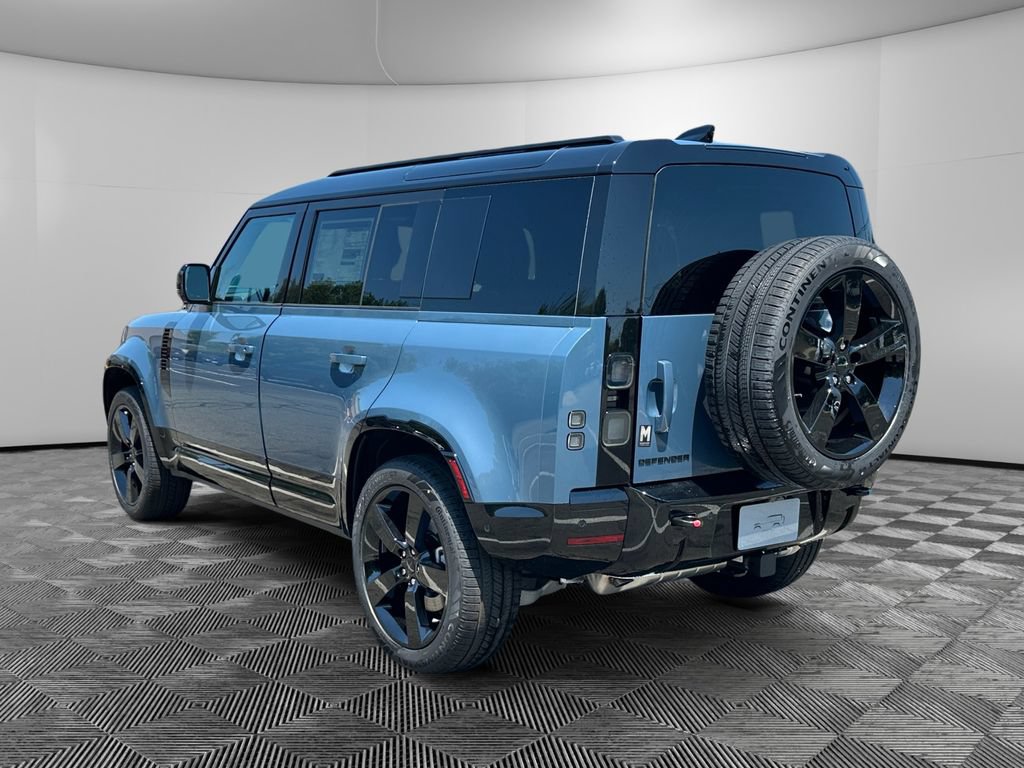 New 2026 Land Rover Defender 110 X-Dynamic SE AWD/4WD image 3