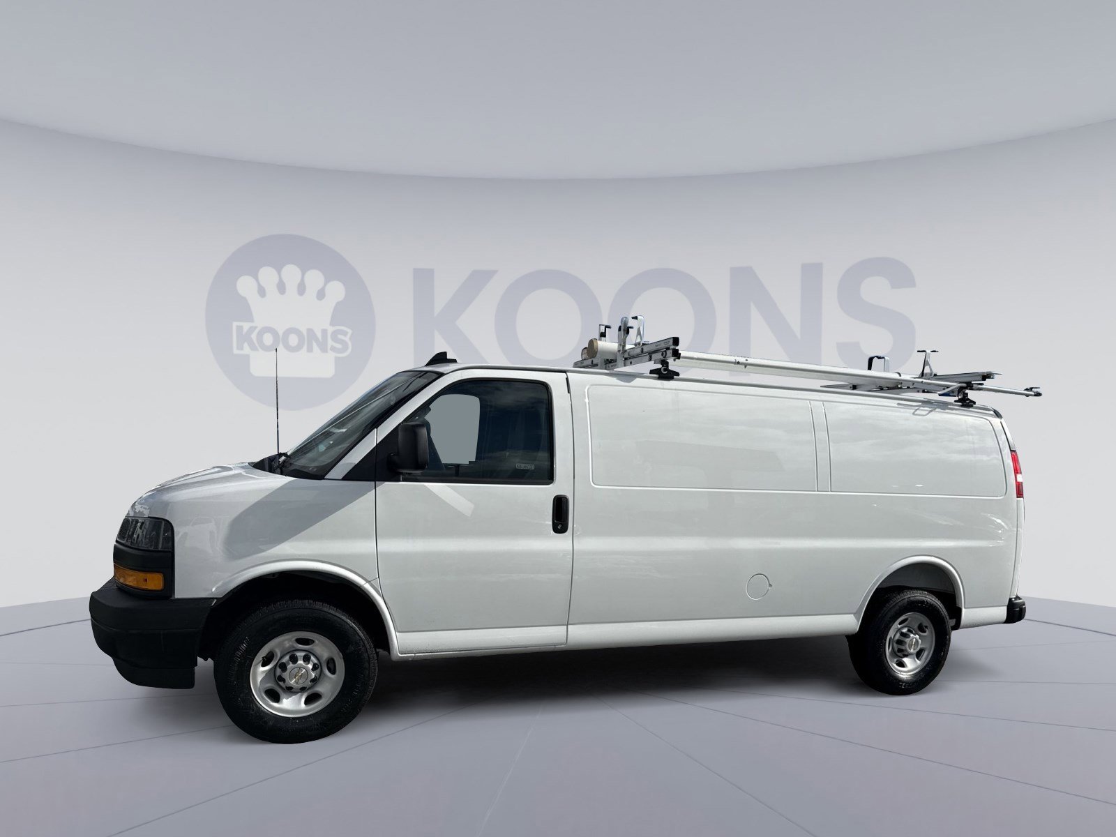 Used 2025 Chevrolet Express 2500 Extended w/ Communications Package image 2