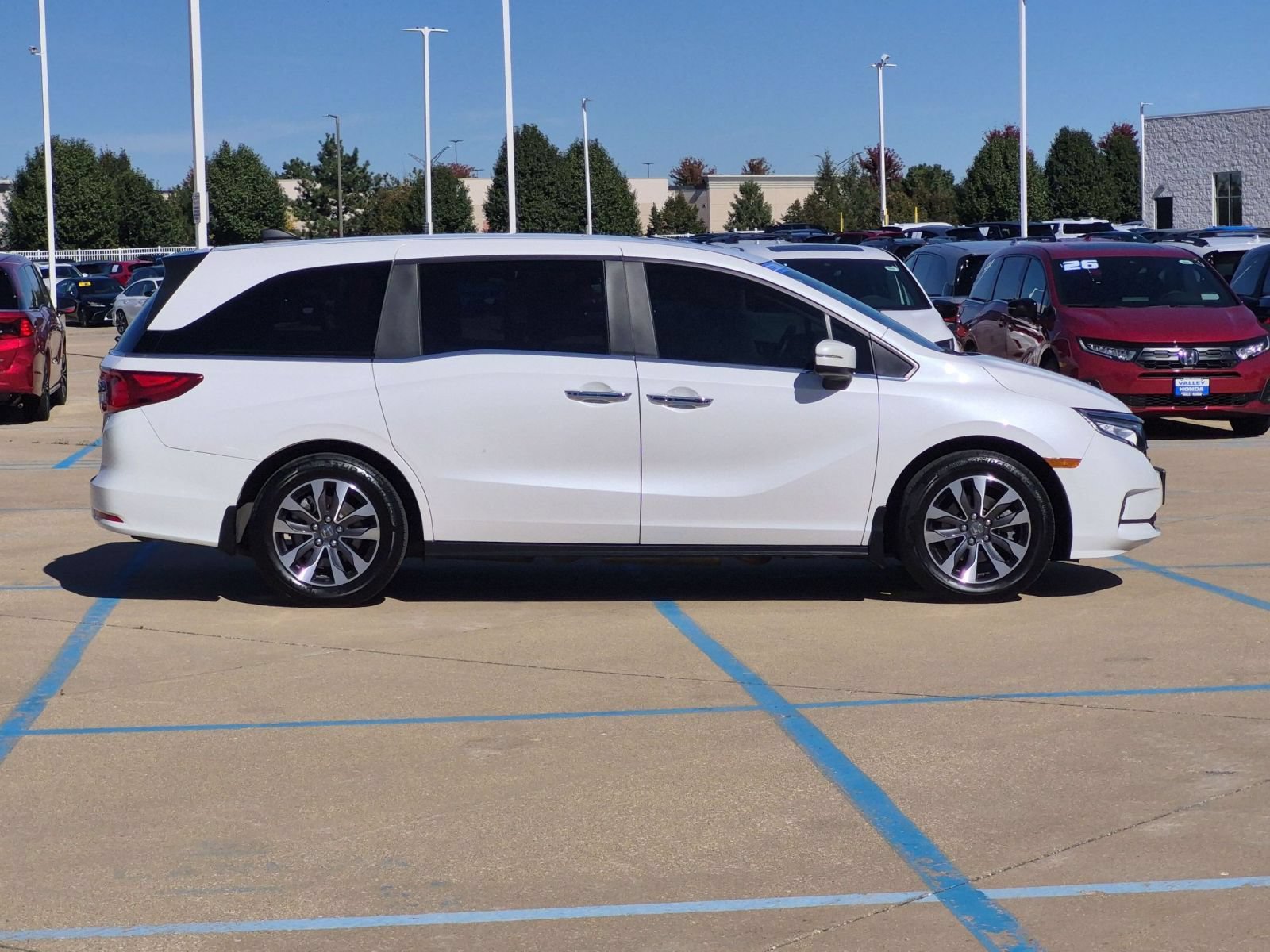 Certified 2024 Honda Odyssey EX-L image 5
