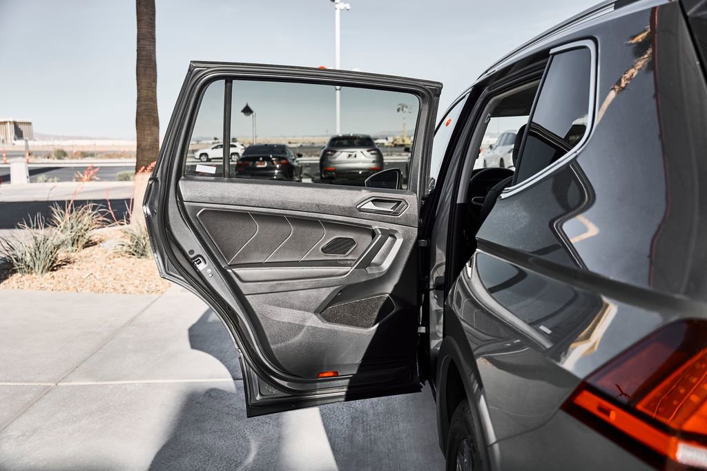 Used 2024 Volkswagen Tiguan Wolfsburg Edition FWD image 13