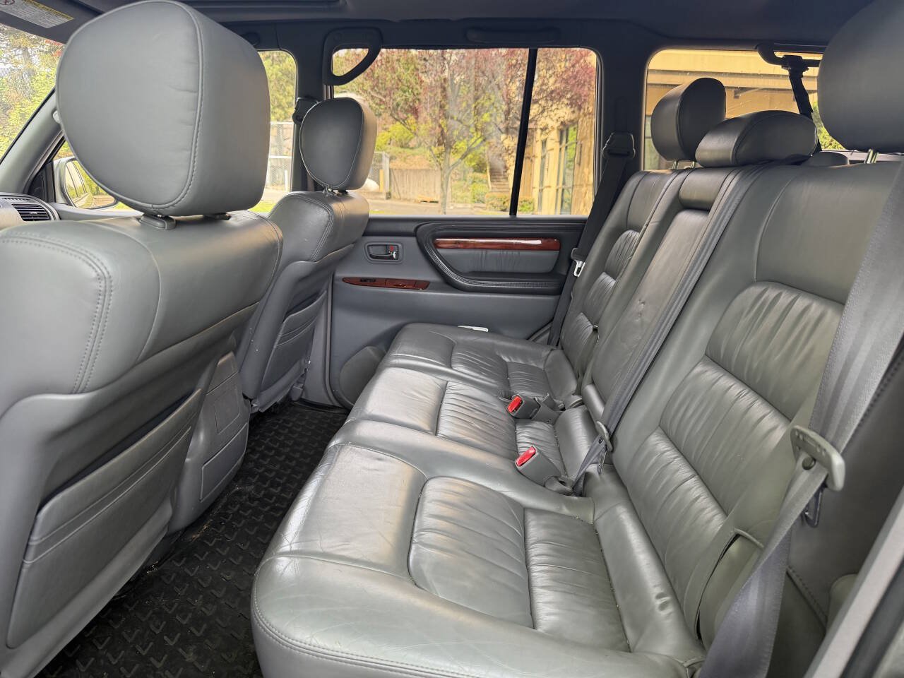 Used 1999 Lexus LX 470 4WD image 22