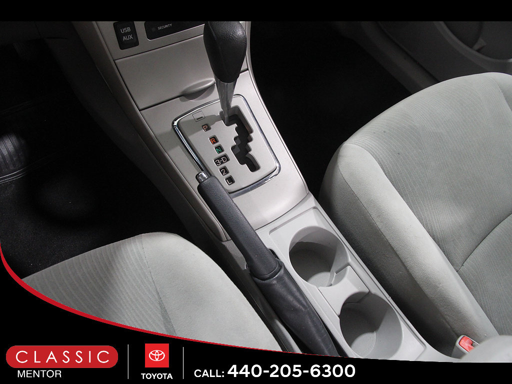Used 2013 Toyota Corolla LE FWD image 14