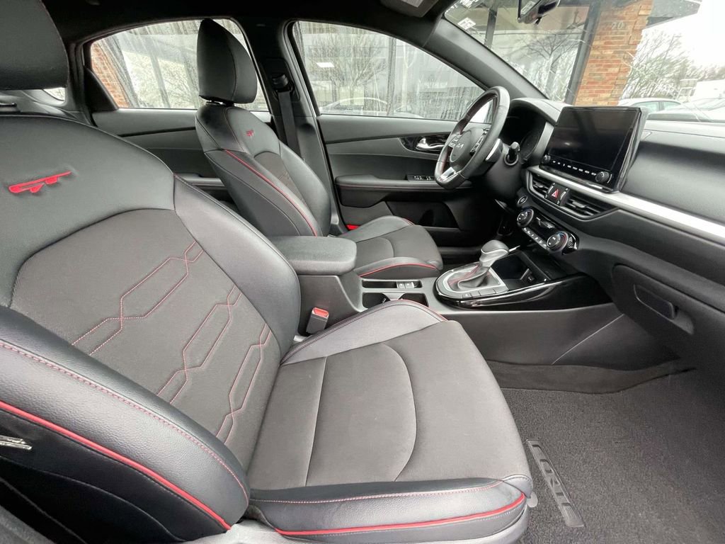 Used 2023 Kia Forte GT image 15