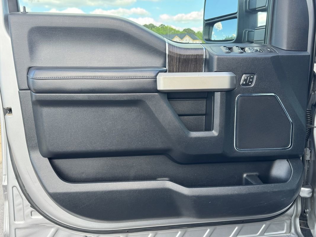 Used 2020 Ford F350 Lariat w/ Lariat Ultimate Package image 16