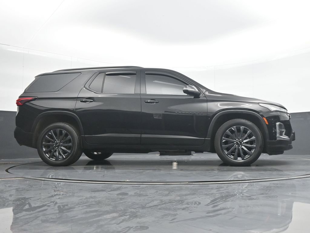 Used 2023 Chevrolet Traverse RS image 32