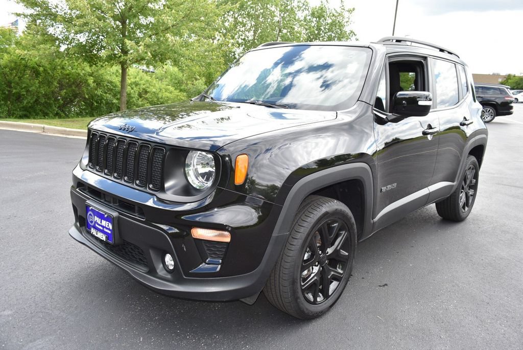 Used 2022 Jeep Renegade Altitude w/ Convenience Group AWD/4WD image 9