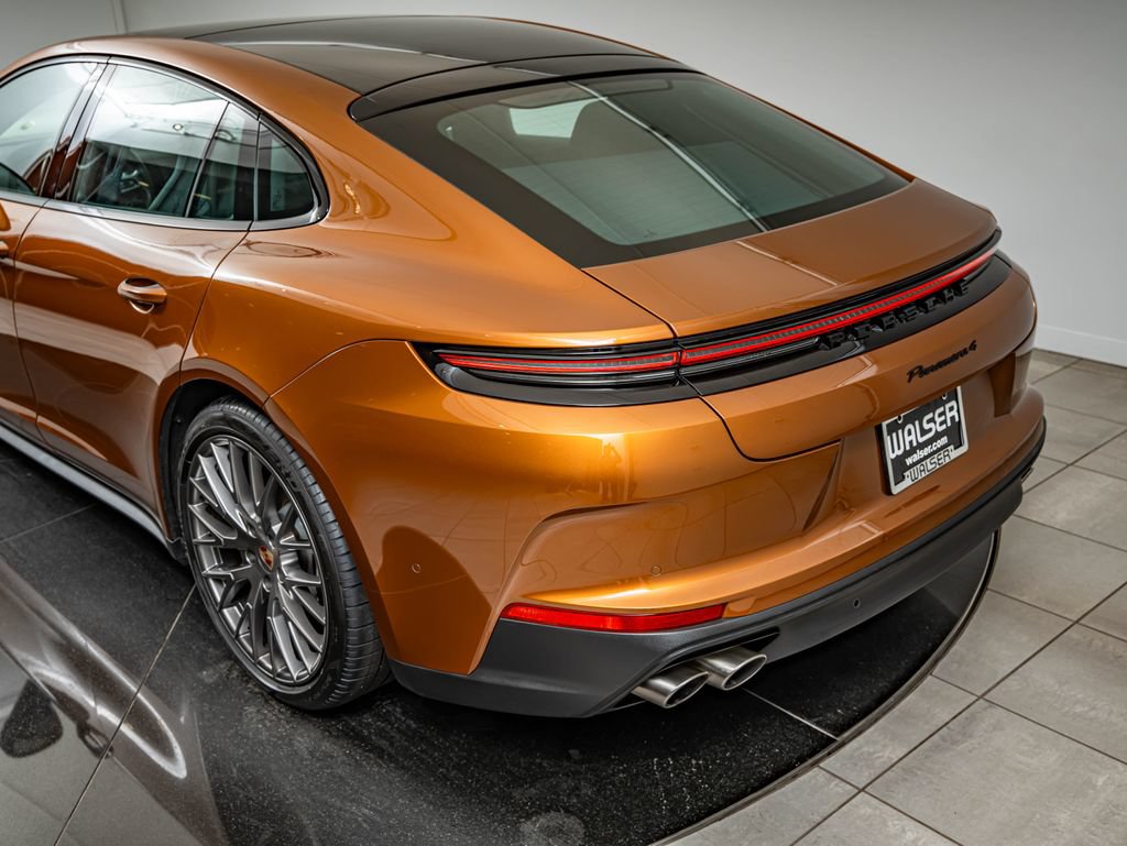 Certified 2024 Porsche Panamera 4 AWD/4WD image 22