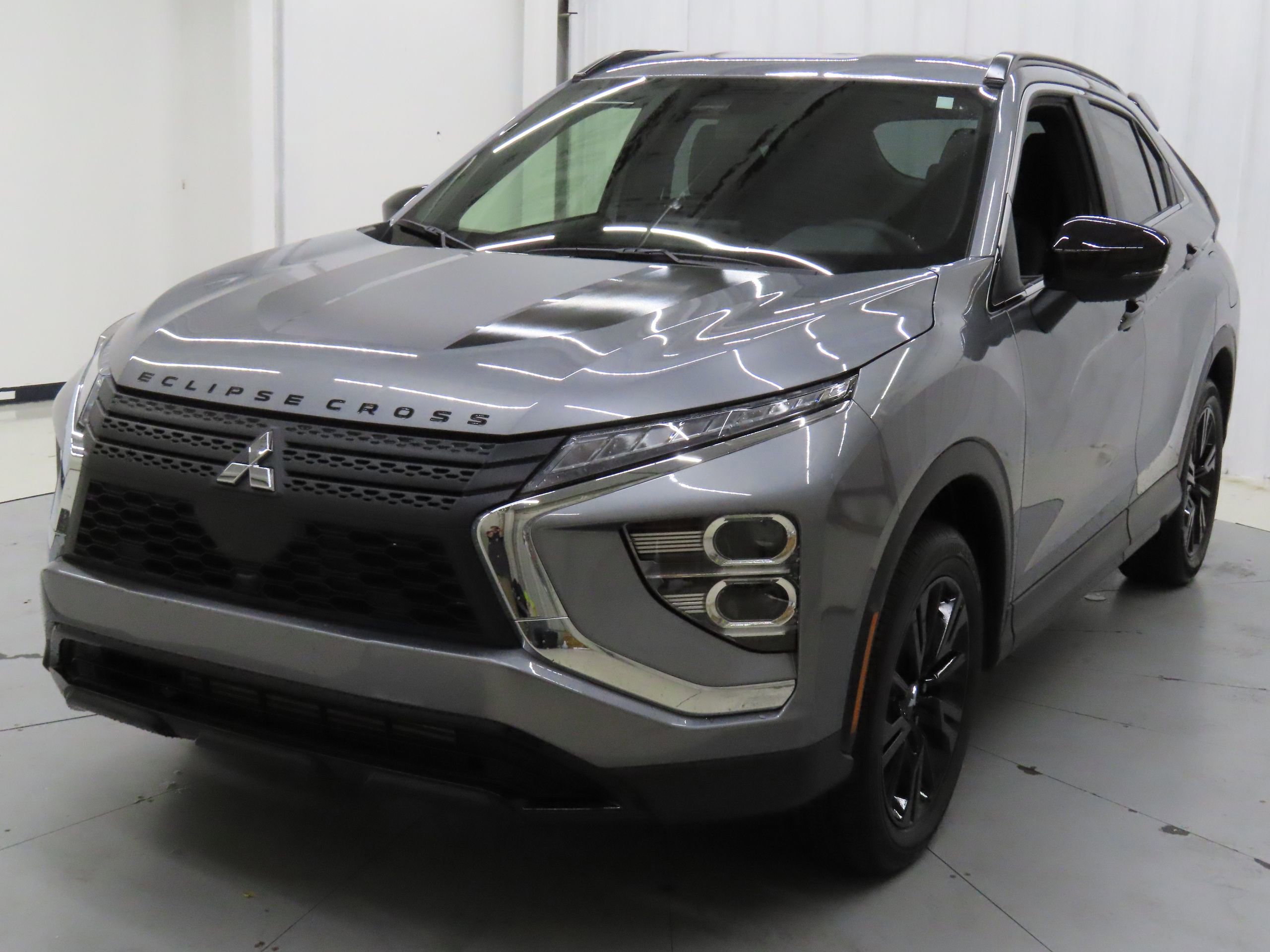New 2026 Mitsubishi Eclipse Cross Black Edition image 7