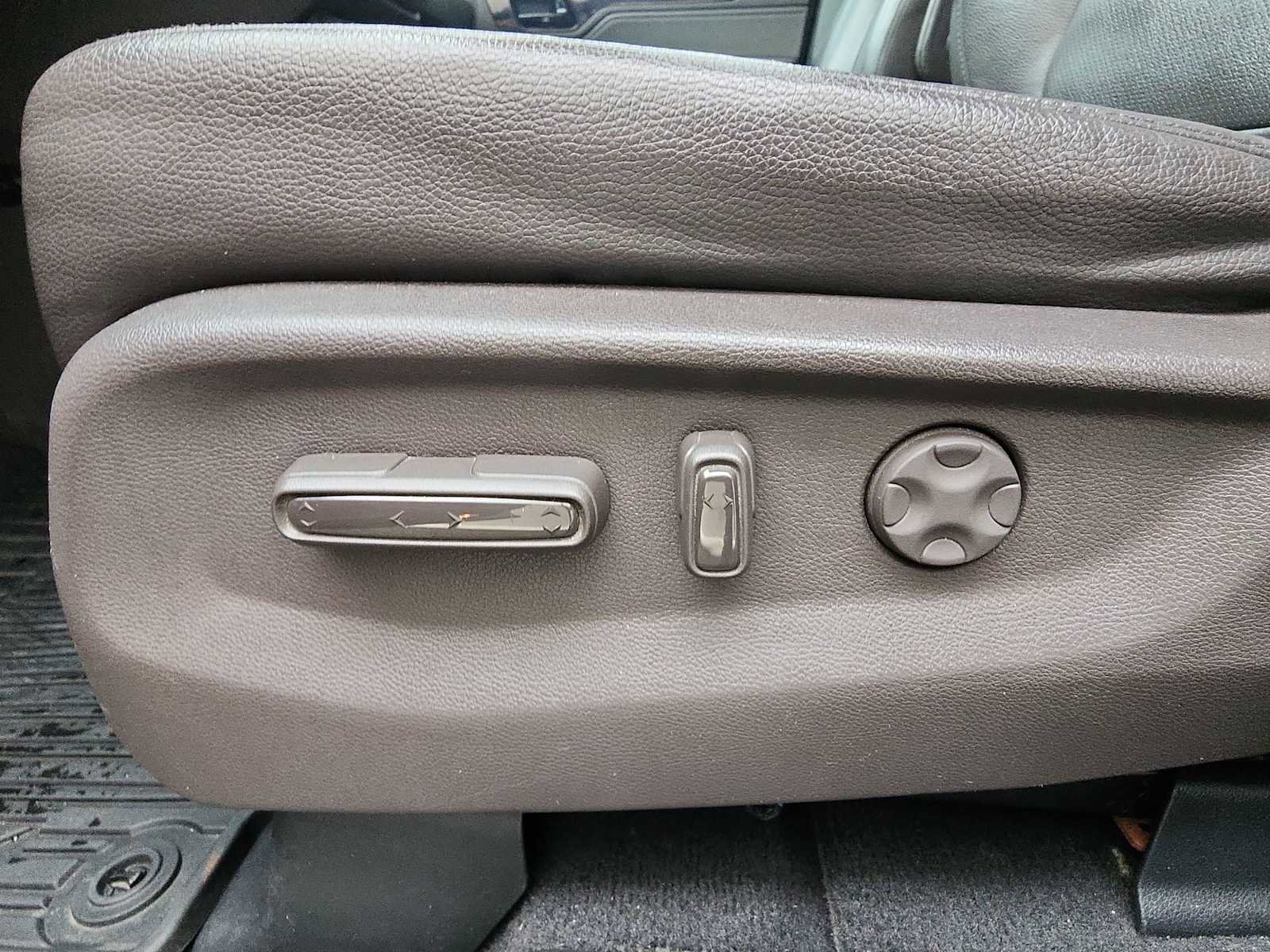 Used 2018 Honda Odyssey Elite image 13