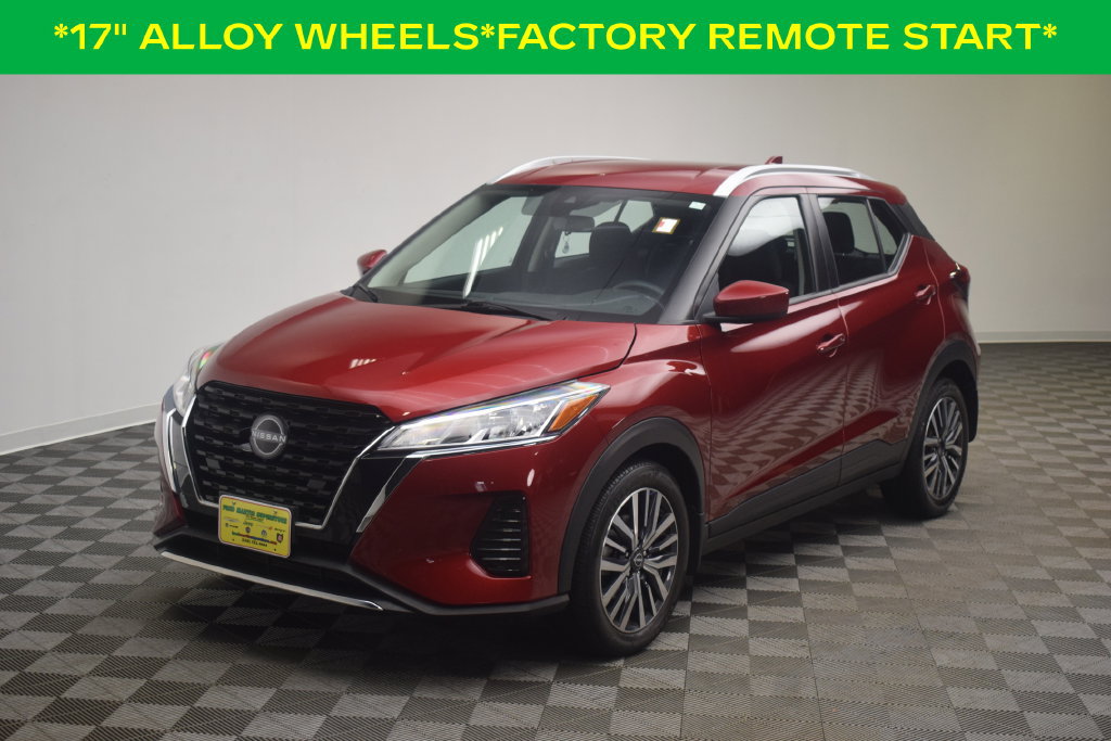 Used 2023 Nissan Kicks SV FWD image 2