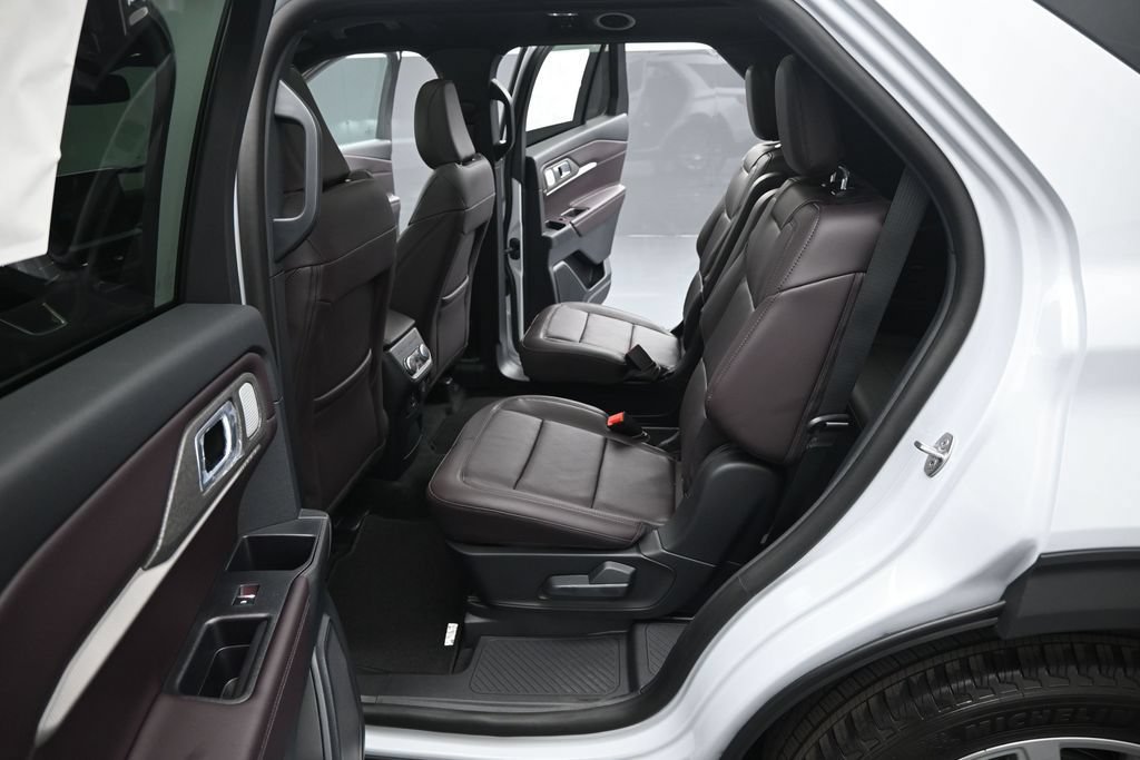New 2026 Ford Explorer Platinum RWD image 20