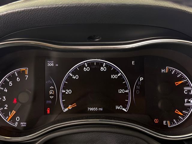 Used 2022 Jeep Grand Cherokee Laredo X RWD image 21