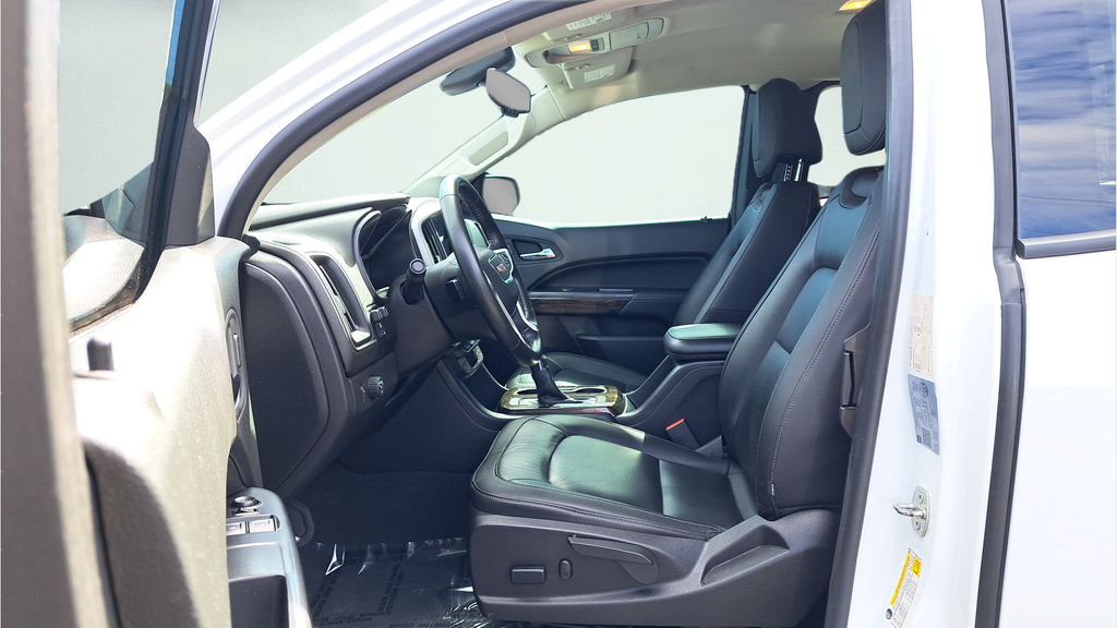 Used 2022 GMC Canyon Elevation w/ Elevation Premium Package RWD image 10