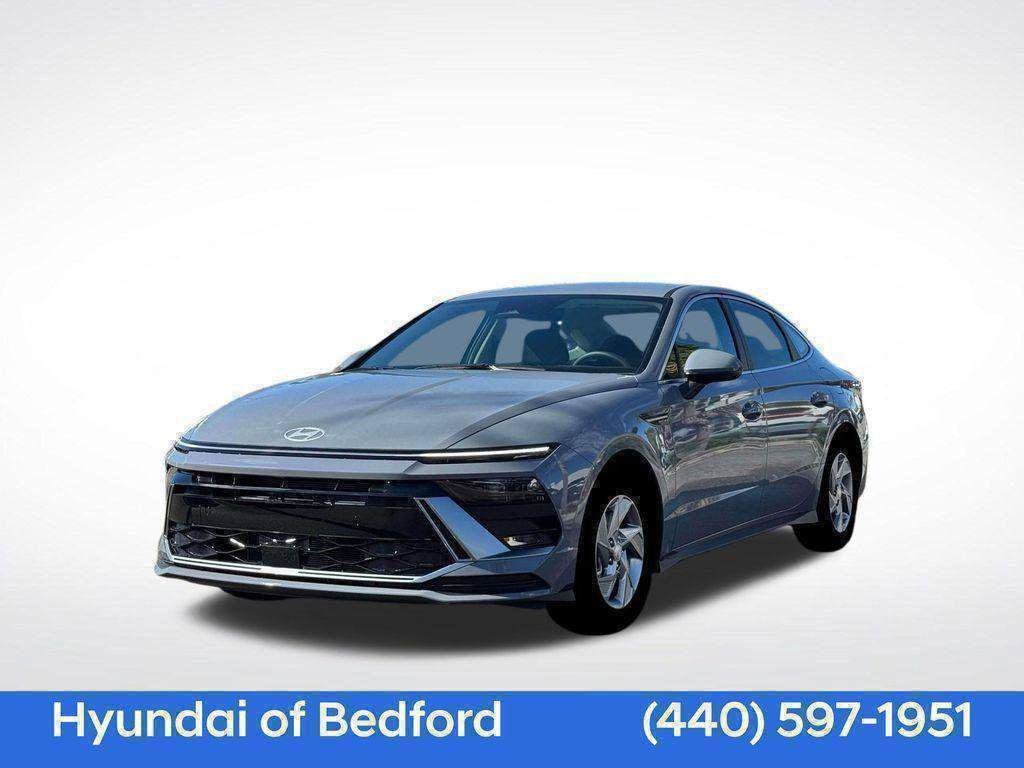 New 2026 Hyundai Sonata SE FWD image 1