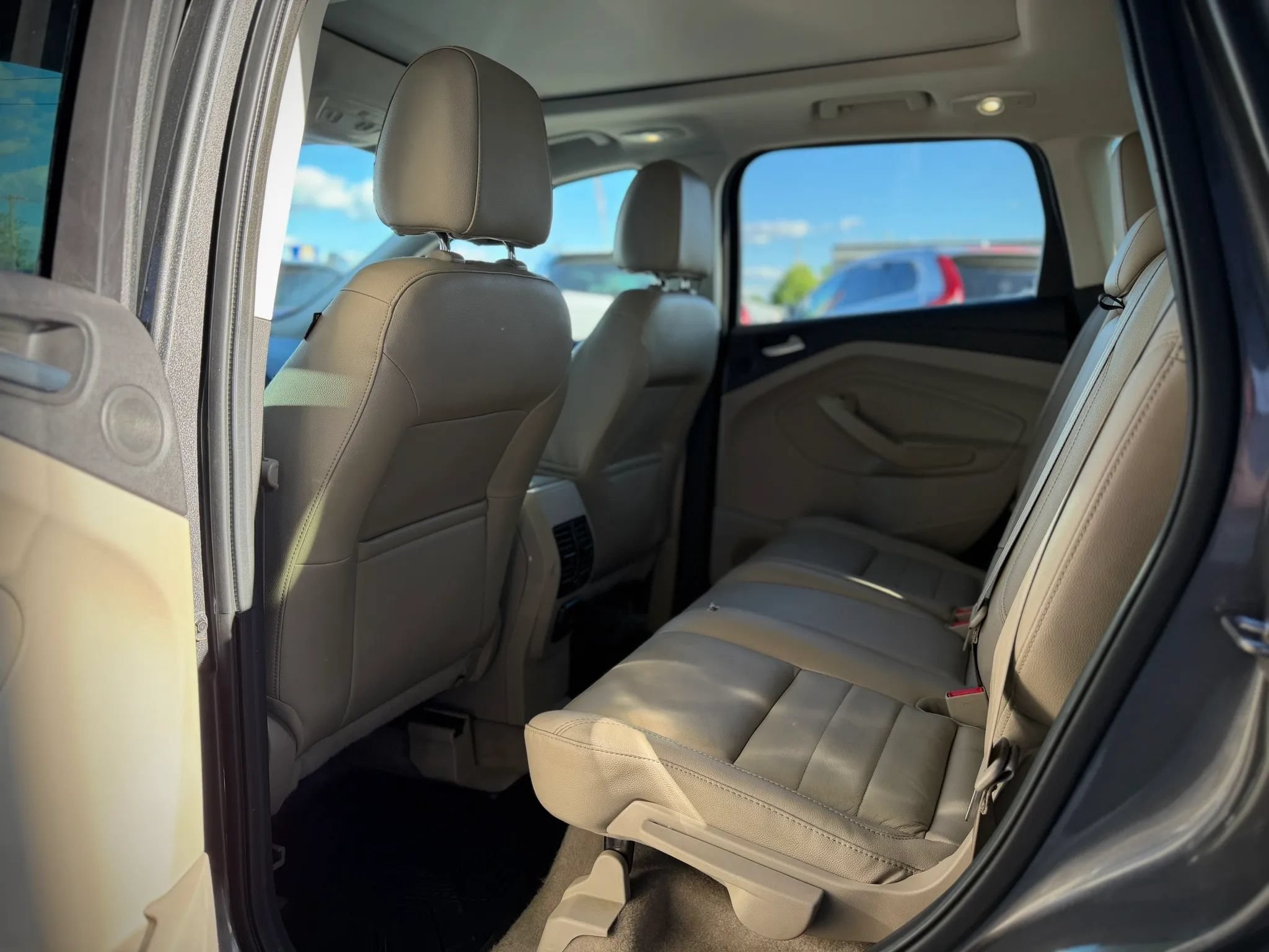 Used 2014 Ford Escape SE w/ Equipment Group 201A FWD image 16